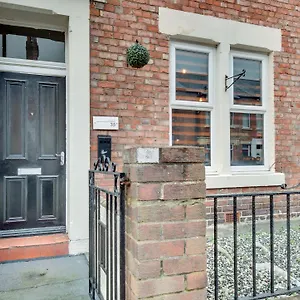 Apartment 35